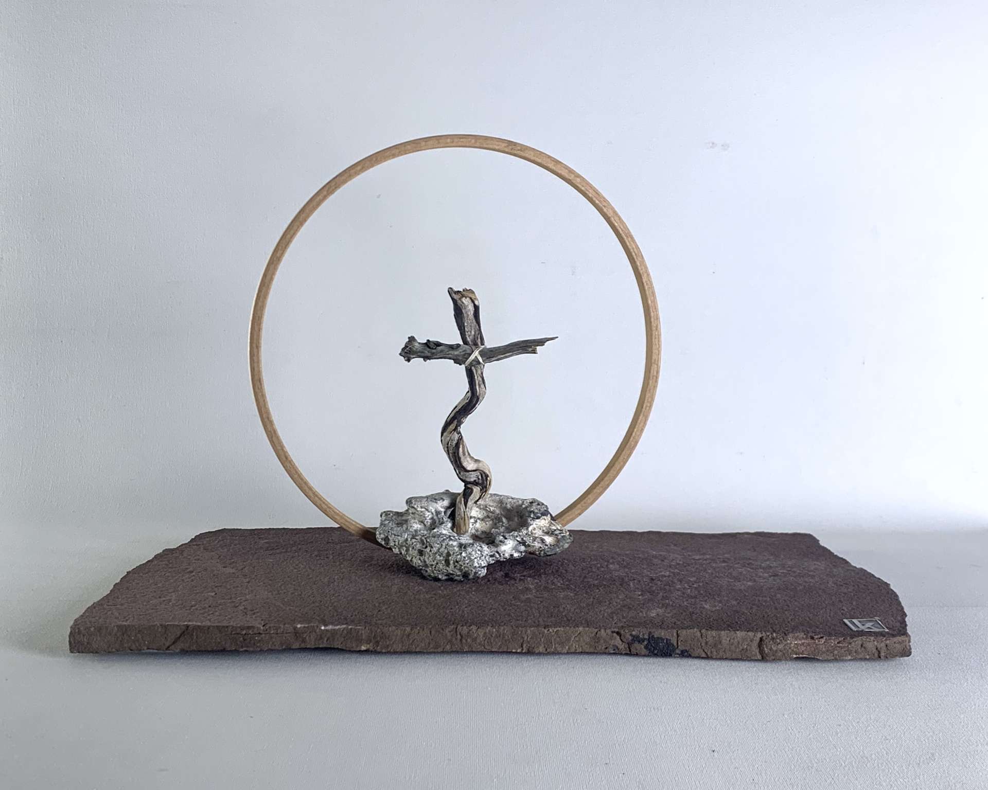 Die Sache mit dem Kreuz im gr&ouml;&szlig;eren Rahmen*